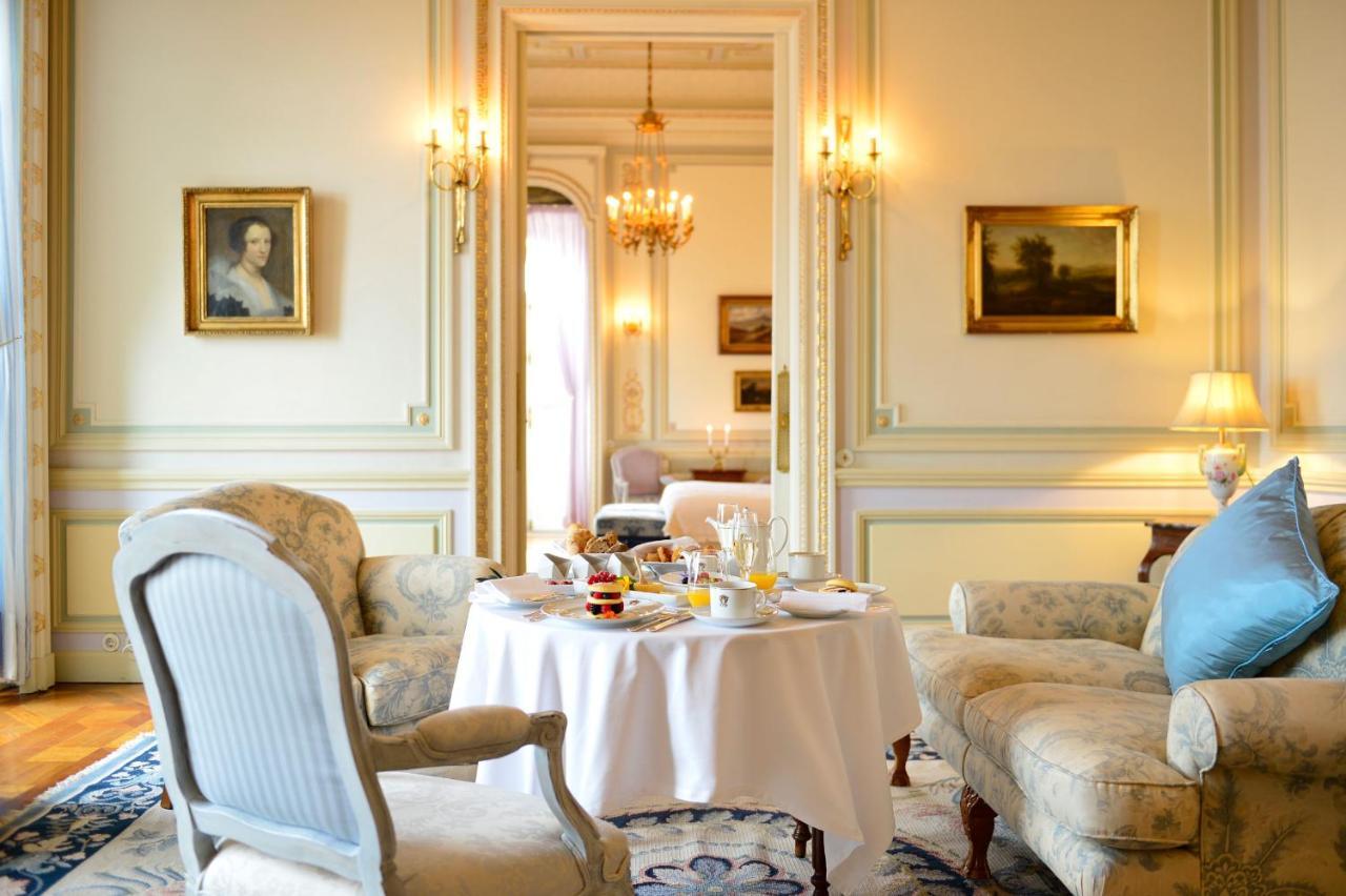 Pestana Palace Lisboa Hotel & National Monument - The Leading Hotels Of The World Exterior foto A suite at the Hotel de Crillon