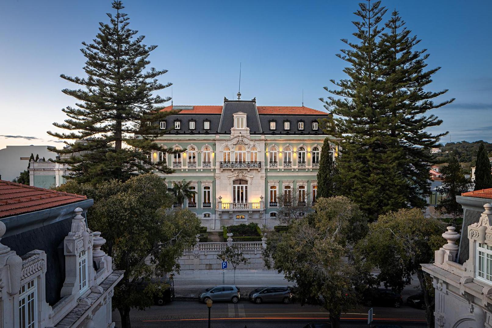 Pestana Palace Lisboa Hotel & National Monument - The Leading Hotels Of The World Exterior foto The Hotel Estoril Sol, where the 1987 contest was held.